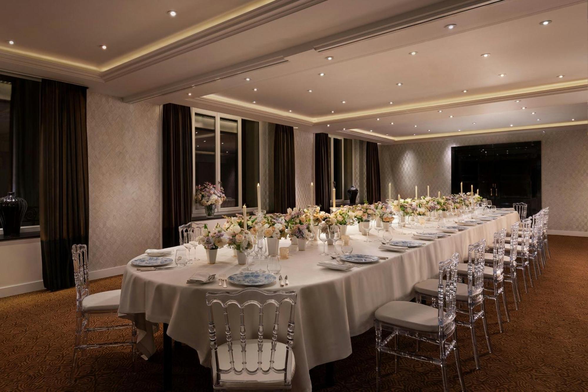Prince De Galles, A Luxury Collection Hotel, Paris Exterior photo